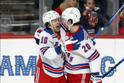 Панарин &mdash; 900 очков в НХЛ: Вячеслав Быков поздравил чемпиона