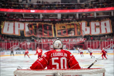 &quot;Спартак&quot; разгромил ЦСКА в драматичном московском дерби