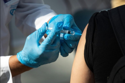 В России озвучили сроки регистрации вакцины от аллергии