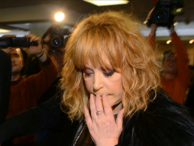 Алла Пугачева удивила поклонников новым образом и стильной прической