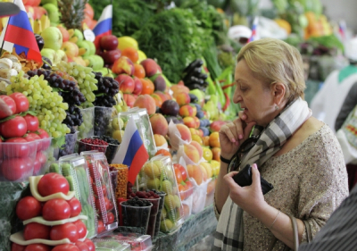 Цены на овощи и фрукты в России снизились за месяц